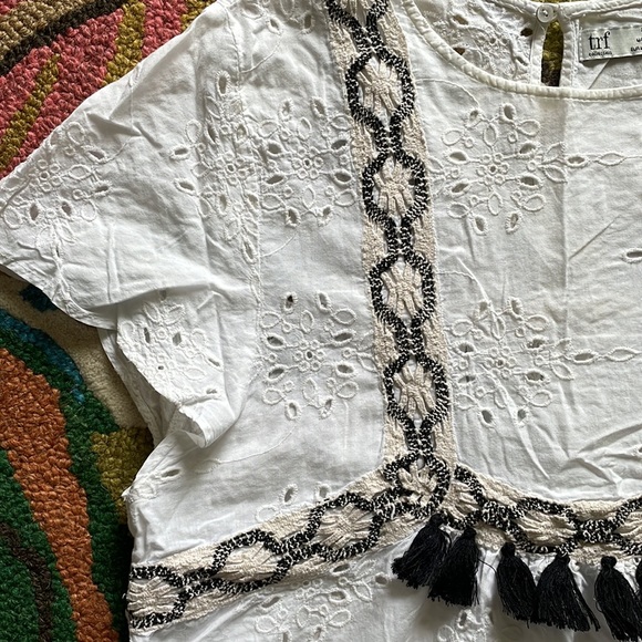 Zara eyelet top - Picture 2 of 5